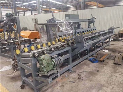 Randafschuinmachine voor stoeprandsteen